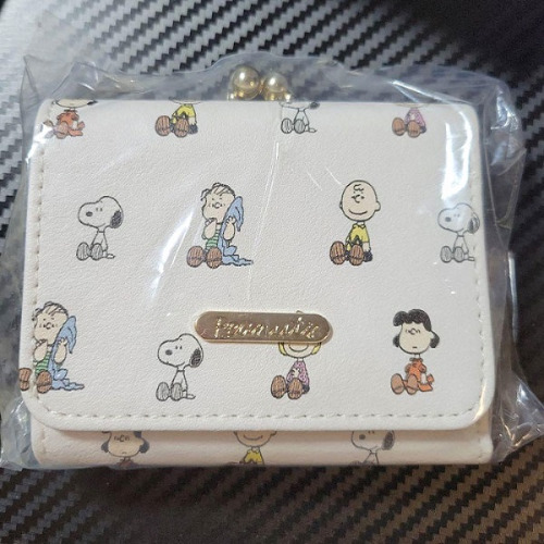 일본 수입 스누피 컴팩트 지갑 화이트 블랙 베이지